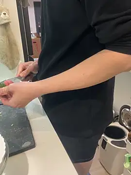 qaz23257 online show from 10, 3, 2026