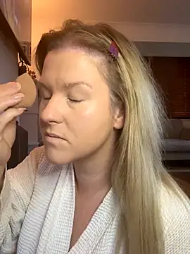 Charleigh xx online show from 11, 11, 2025