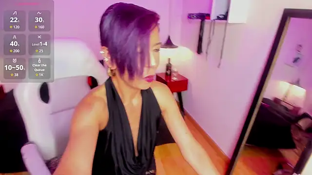 Snapshot of Trinityy__ chatting on 18, 7, 2026 Trinityy online show from 18, 7, 2026