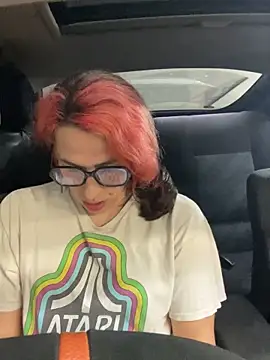 mayra mayhem online show from 27, 4, 2026