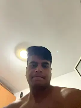 Snapshot of Noam7080z chatting on 6, 10, 2025 Noam7080z online show from 6, 10, 2025