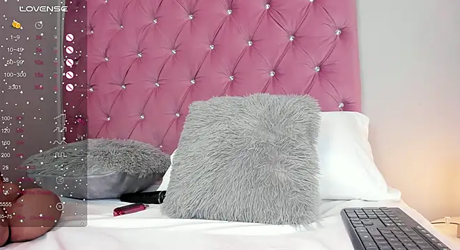 Snapshot of CapricornGirl_ chatting on 30, 9, 2025 CapricornGirl  online show from 30, 9, 2025