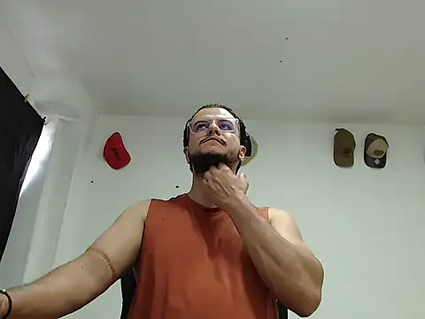 Snapshot of cloudsxxx chatting on 4, 3, 2026 cloudsxxx online show from 4, 3, 2026