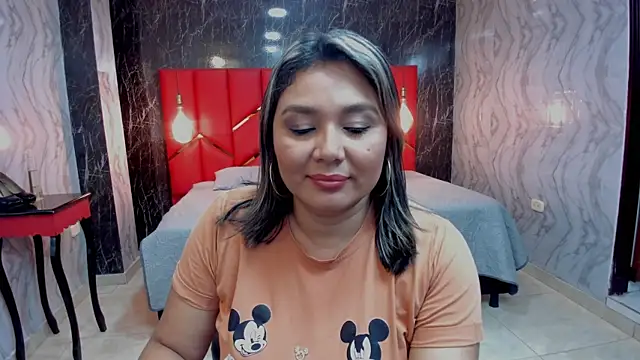 Snapshot of LatinaHoleQueen chatting on 11, 7, 2026 LatinaHoleQueen online show from 11, 7, 2026