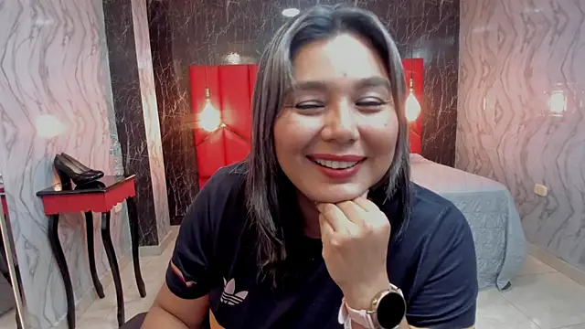 Snapshot of LatinaHoleQueen chatting on 7, 8, 2026 LatinaHoleQueen online show from 7, 8, 2026