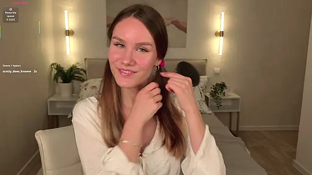  Clare Florence  online show from 11, 10, 2025