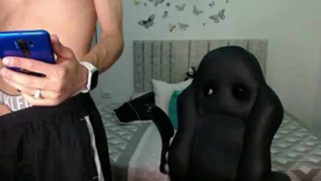 Ethanho0t online show from 7, 1, 2026