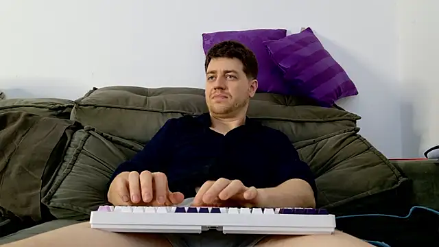 aaron nvk online show from 3, 10, 2025