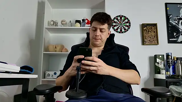 aaron nvk online show from 15, 12, 2025