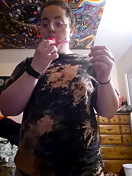 nuttiebuddy1 online show from 26, 9, 2025