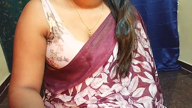 Snapshot of Pavani-Sexy chatting on 23, 6, 2026 Pavani-Sexy online show from 23, 6, 2026