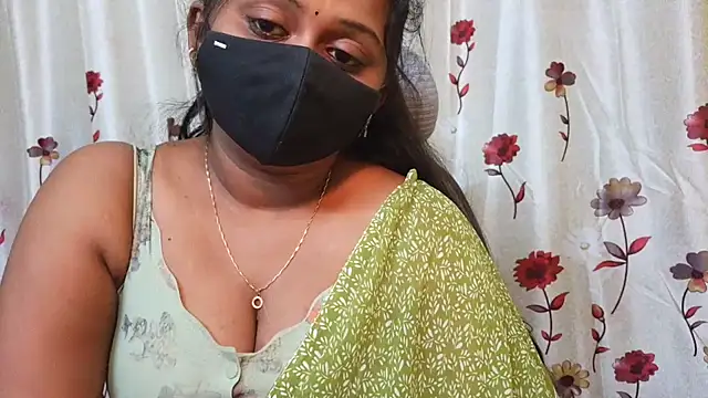 Snapshot of Pavani-Sexy chatting on 18, 7, 2026 Pavani-Sexy online show from 18, 7, 2026