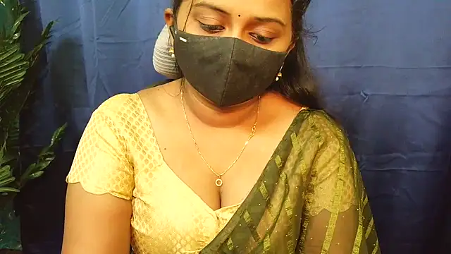 Snapshot of Pavani-Sexy chatting on 4, 8, 2026 Pavani-Sexy online show from 4, 8, 2026