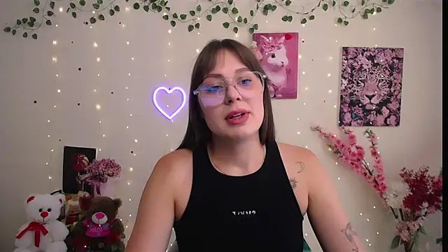 Snapshot of Amanda_Bright_ chatting on 14, 7, 2026 Amanda Bright online show from 14, 7, 2026