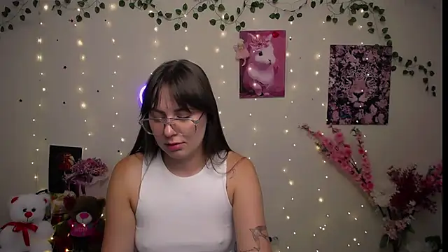 Snapshot of Amanda_Bright_ chatting on 28, 7, 2026 Amanda Bright online show from 28, 7, 2026