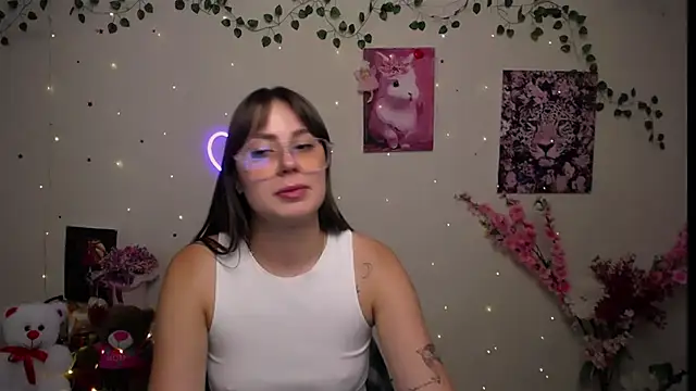 Snapshot of Amanda_Bright_ chatting on 28, 7, 2026 Amanda Bright online show from 28, 7, 2026