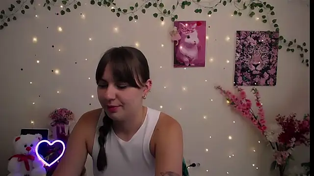 Snapshot of Amanda_Bright_ chatting on 6, 8, 2026 Amanda Bright online show from 6, 8, 2026