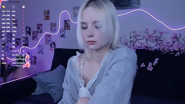 Megan--chan online show from 19, 12, 2025