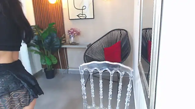 Lia Mar  online show from 28, 4, 2026