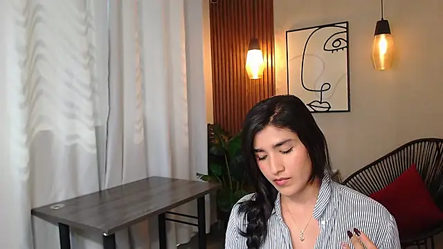 Lia Mar  online show from 5, 5, 2026