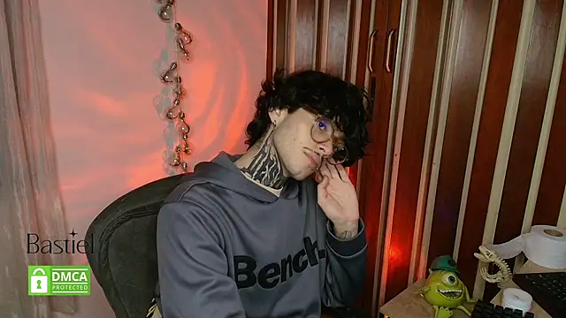 Mihail leroy online show from 8, 10, 2025