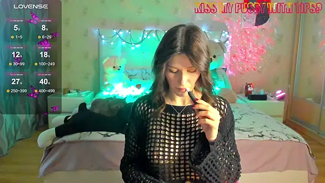 Snapshot of unearthly_di chatting on 22, 10, 2025 unearthly di online show from 22, 10, 2025