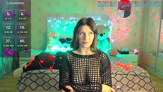 Snapshot of unearthly_di chatting on 3, 11, 2025 unearthly di online show from 3, 11, 2025