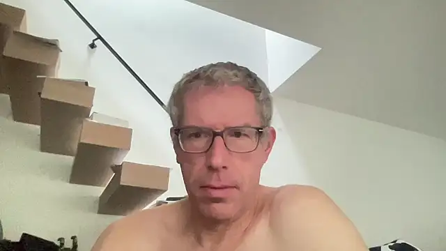 choupipat1 online show from 10, 9, 2025