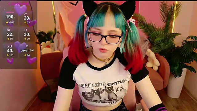 CoralineYoung online show from 2, 11, 2025