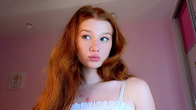 Juuulia  online show from 7, 7, 2026