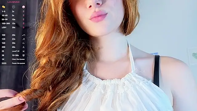 Juuulia  online show from 13, 7, 2026