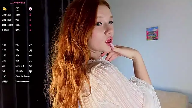 Juuulia  online show from 6, 8, 2026