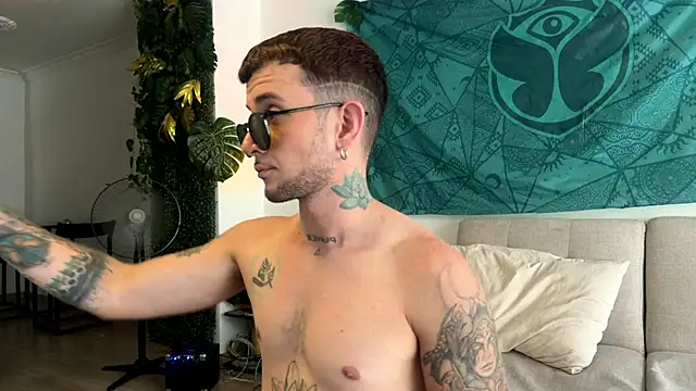 Neythancooper online show from 10, 11, 2025