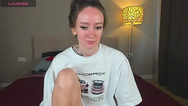 cutienaughtygirl online show from 1, 7, 2026