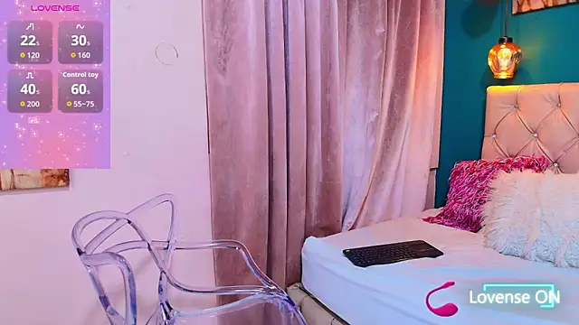 Shirly cooper  online show from 7, 3, 2026