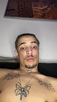 Snapshot of luluycoco chatting on 23, 11, 2025 luluycoco online show from 23, 11, 2025