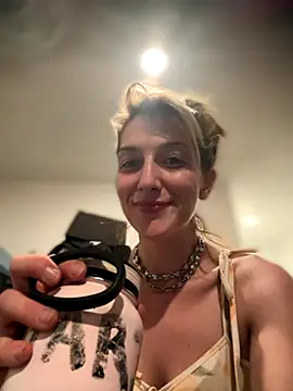 MrsSizzle online show from 21, 10, 2025