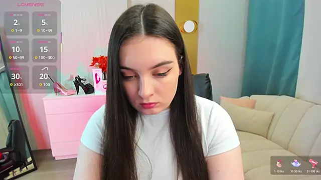 Snapshot of _Shy_Jenny_ chatting on 13, 11, 2025 Shy Jenny online show from 13, 11, 2025