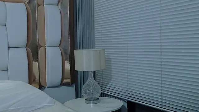 cutepetitee online show from 12, 11, 2025