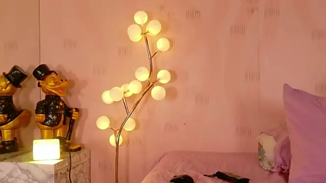 cutepetitee online show from 30, 4, 2026