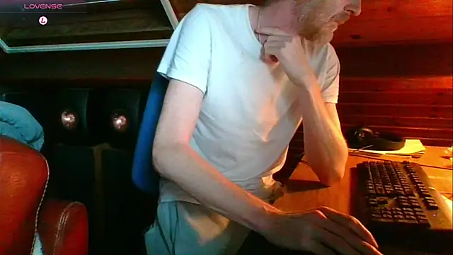 Snapshot of Vrenico-SC chatting on 8, 9, 2025 Vrenico-SC online show from 8, 9, 2025