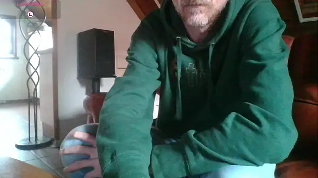 Snapshot of Vrenico-SC chatting on 24, 9, 2025 Vrenico-SC online show from 24, 9, 2025