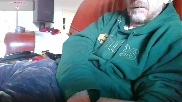 Snapshot of Vrenico-SC chatting on 4, 10, 2025 Vrenico-SC online show from 4, 10, 2025