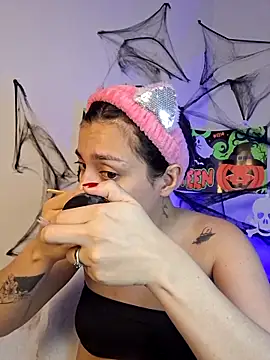 Snapshot of AmaiaSalvatore chatting on 30, 10, 2025 AmaiaSalvatore online show from 30, 10, 2025