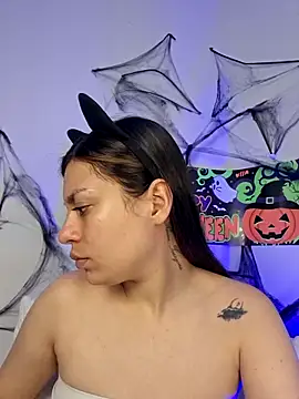 Snapshot of AmaiaSalvatore chatting on 1, 11, 2025 AmaiaSalvatore online show from 1, 11, 2025