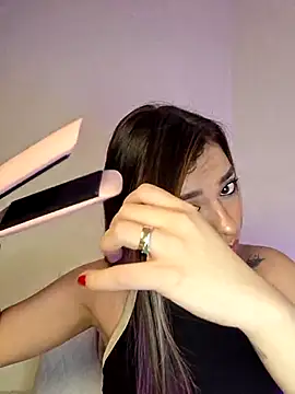 Snapshot of AmaiaSalvatore chatting on 28, 11, 2025 AmaiaSalvatore online show from 28, 11, 2025