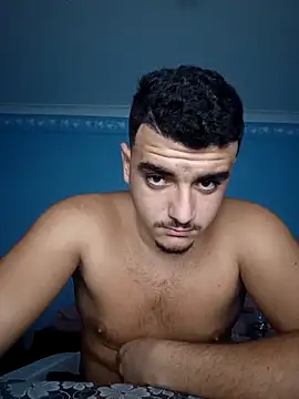 Snapshot of Noname2766 chatting on 17, 11, 2025 Noname2766 online show from 17, 11, 2025