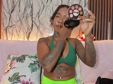 Pauline Fox online show from 19, 11, 2025