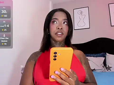 Snapshot of Pauline_Fox chatting on 25, 7, 2026 Pauline Fox online show from 25, 7, 2026