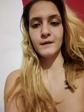 Snapshot of Themaskedgirl21 chatting on 14, 12, 2025 Themaskedgirl21 online show from 14, 12, 2025